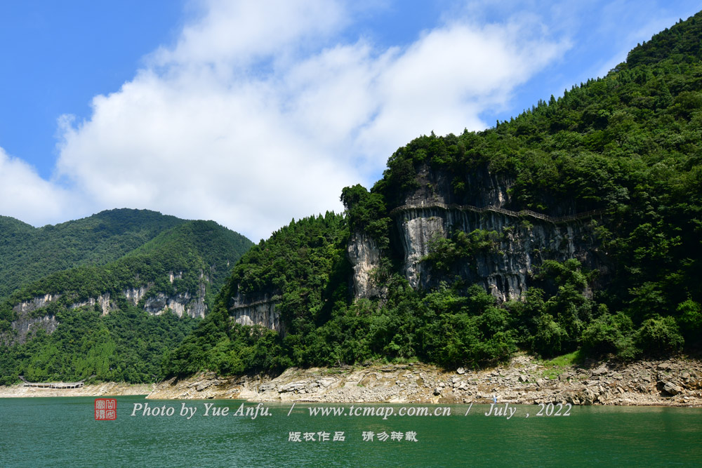 彭