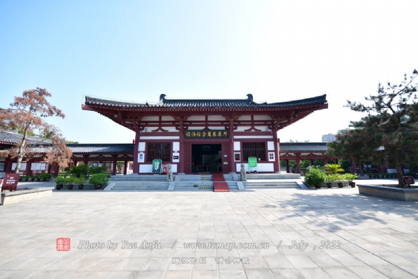 격