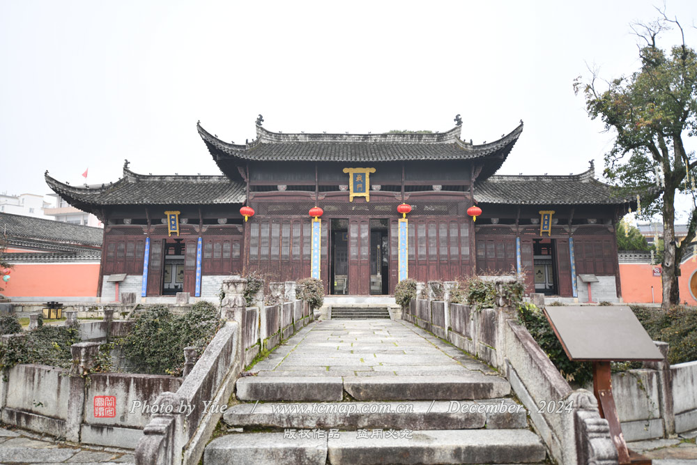 캵