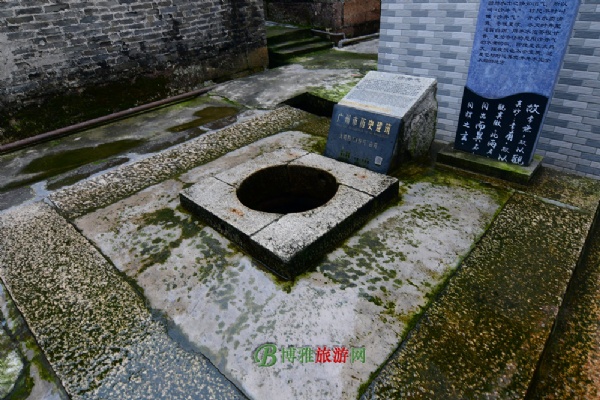 ɳ峯Ǭ¡꣨Ԫһ꣩ûҰʯɵģ3.3ףˮԼ2.5ףˮԴԴϣȡ֮ɹӦʮ˼áΪˮ֮ԽСɳȨƽʱɳˮˮ峺ůʱﻹð̡þˮݲܸ㣬Ϊֵɳˮķʹڴ죬ҹҲʡ븽ˮȫͬĵط