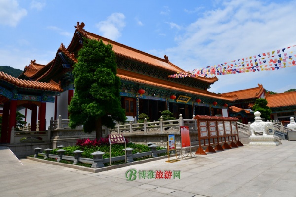麣