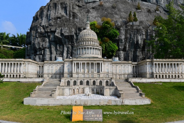 ڵأλ׶ʢ١ױWashington.D.C˰ѹóΪCapitol(ҲCongressbuilding)СΡȨ1793918ɻʢͳԵ1800Ͷʹá1814ڶӢսڼ䱻Ӣ˷գֽ١˲ԺҡԲݶԲδθĽ